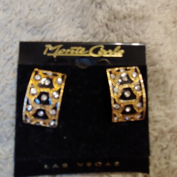Monte Carlo Jewelry - Vintage Cheetah Clip On Earrings Monte Carlo Jewelry - Vintage Cheetah Clip On Earrings